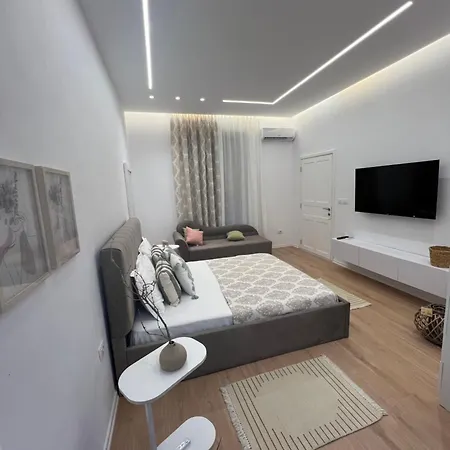 2 * Vlorë